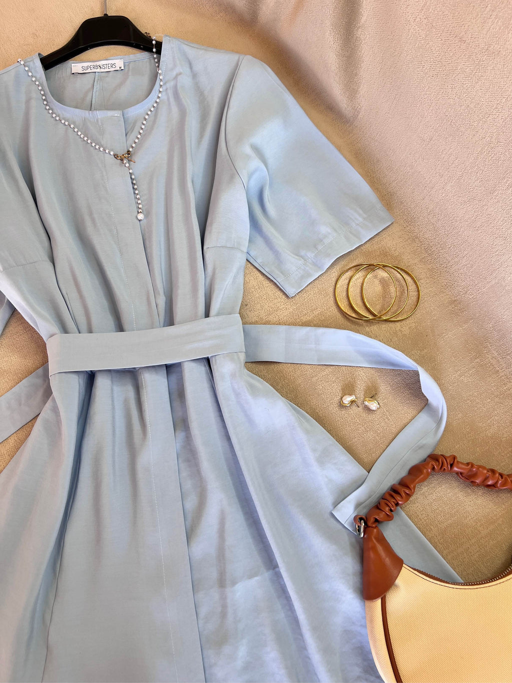 Robe avec ceinture