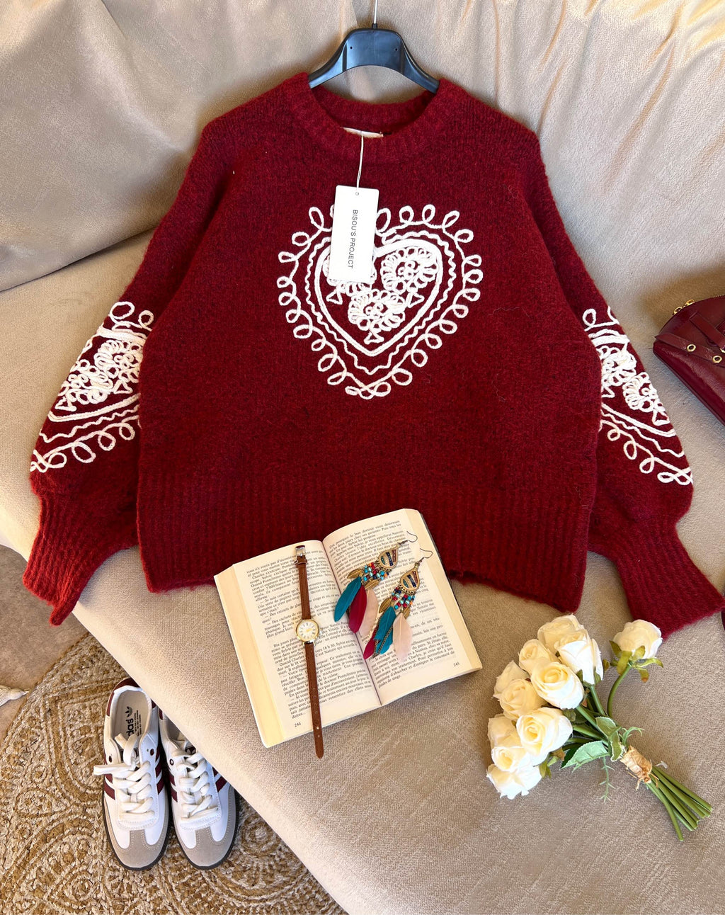 Pull brodé cœur