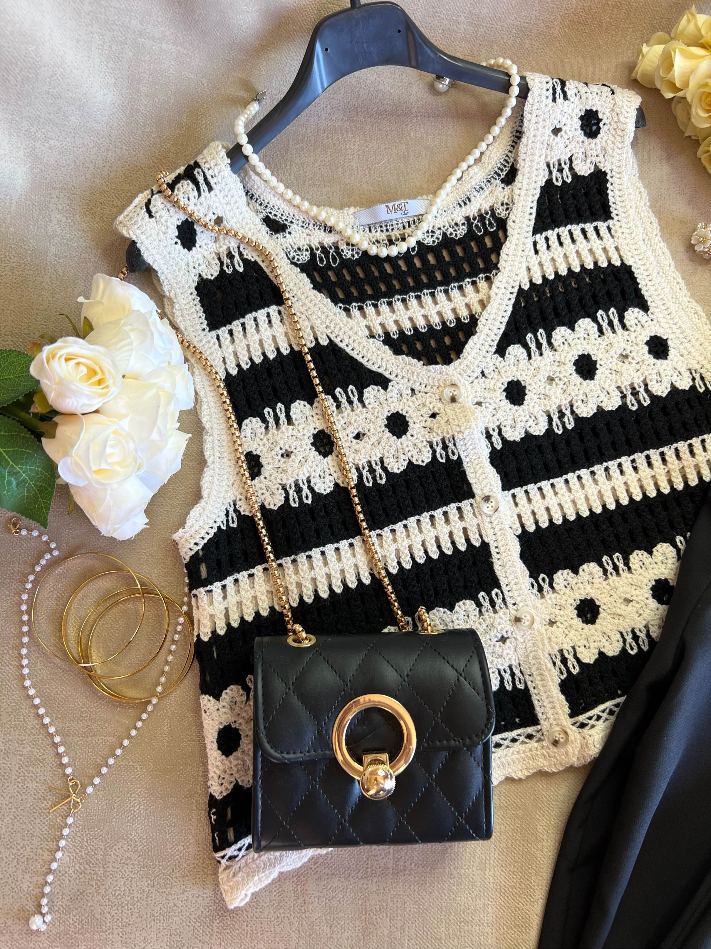 Cardigan sans manche en crochet